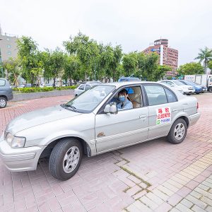 已考照卻不敢上路？三個實用技巧幫你穩定駕駛感